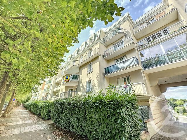 Appartement F2 à louer - 2 pièces - 60.07 m2 - NOISY LE GRAND - 93 - ILE-DE-FRANCE - Century 21 E.F.I.