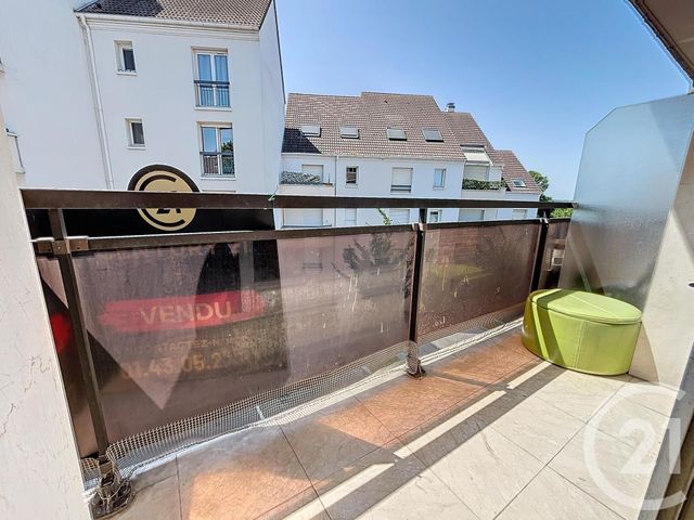 Appartement F3 à vendre - 3 pièces - 66.14 m2 - NOISY LE GRAND - 93 - ILE-DE-FRANCE - Century 21 E.F.I.