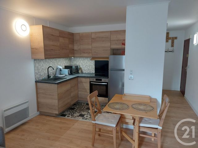 Appartement F1 à louer - 1 pièce - 32.03 m2 - NOISY LE GRAND - 93 - ILE-DE-FRANCE - Century 21 E.F.I.