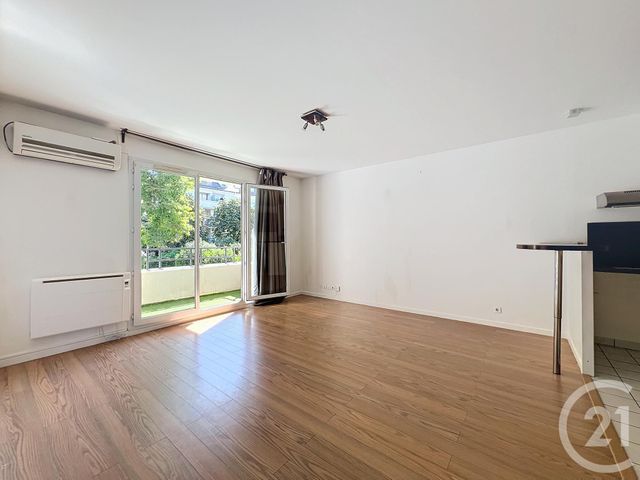 Appartement F2 à vendre - 2 pièces - 41.51 m2 - NOISY LE GRAND - 93 - ILE-DE-FRANCE - Century 21 E.F.I.