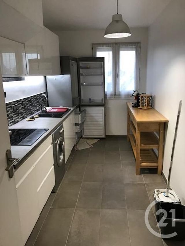 Appartement F2 à louer - 2 pièces - 51.33 m2 - NOISY LE GRAND - 93 - ILE-DE-FRANCE - Century 21 E.F.I.