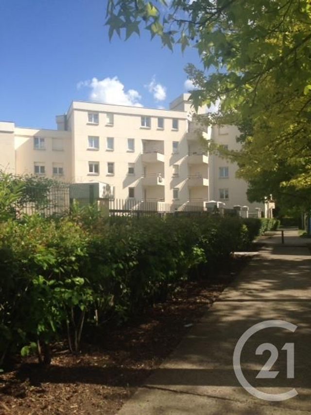 Appartement F3 à louer - 3 pièces - 62.15 m2 - NOISY LE GRAND - 93 - ILE-DE-FRANCE - Century 21 E.F.I.